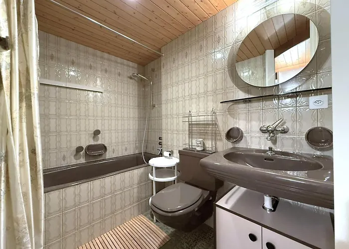 Laerchenwald 401 * 洛伊克巴德